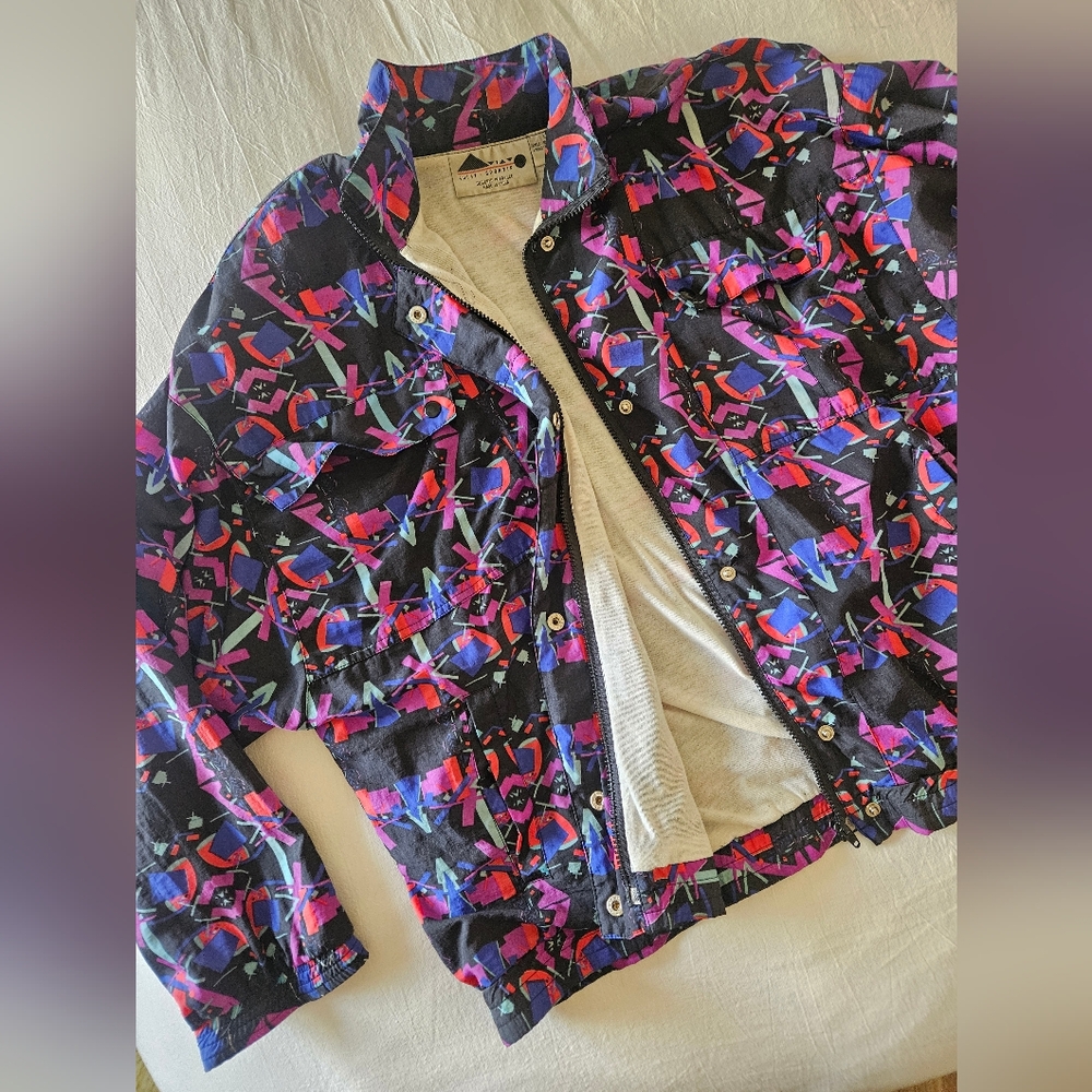 Colorful Abstract Geometric Patterned 80s 90s Windbreaker Bomber Jacket